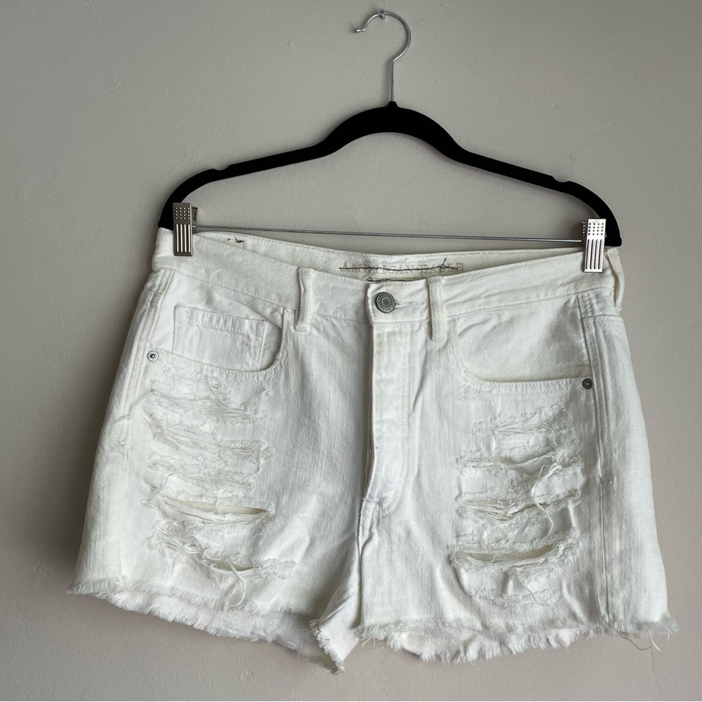 American Eagle / White High Waisted Distressed Denim Shorts